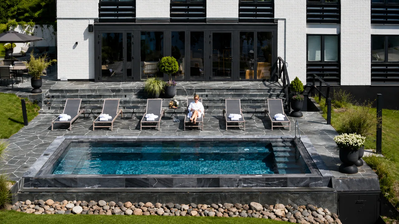 Hotel & Resort Pool, hospitality project